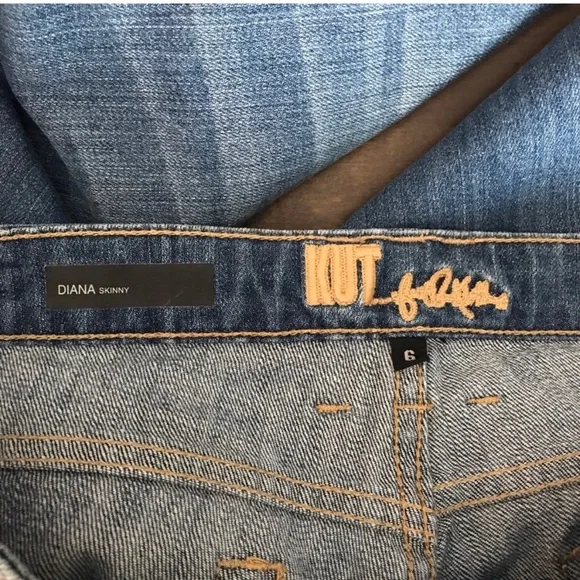 Kut From The Kloth Women Diana Skinny Jeans Light Wash Size 6. - Picture 4 of 5